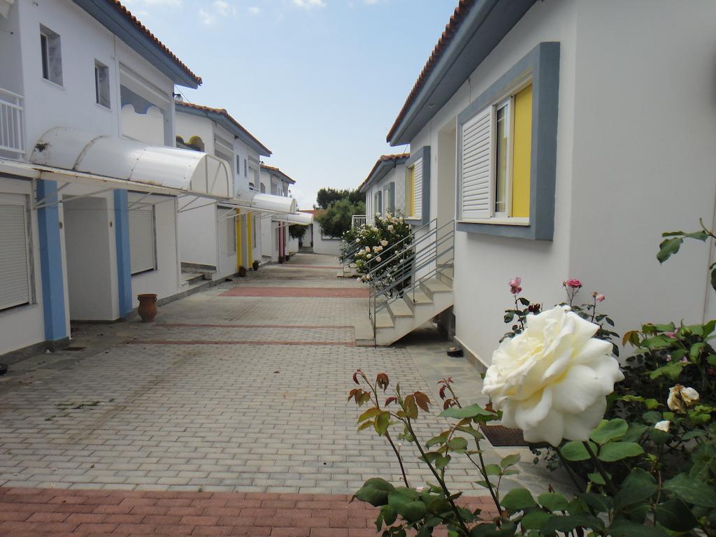 Bungalows Camping Kouyoni Gerakini Buitenkant foto